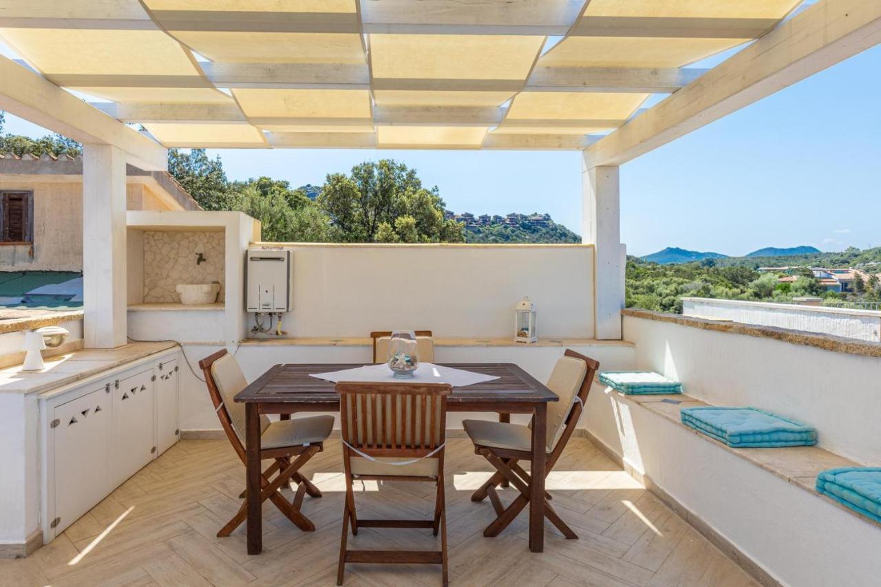 Giglio Apartment Vista Mare E Parcheggio Privato Porto Rotondo Exterior photo
