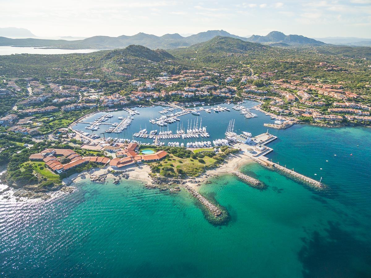 Giglio Apartment Vista Mare E Parcheggio Privato Porto Rotondo Exterior photo